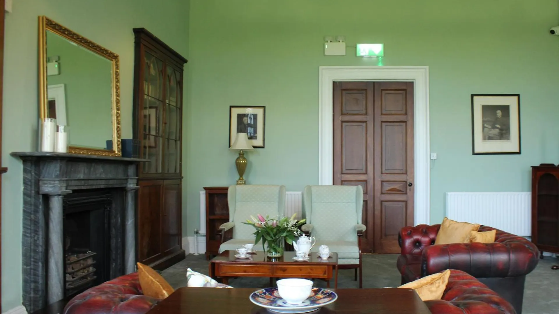ホテル Ennismore House コーク アイルランド